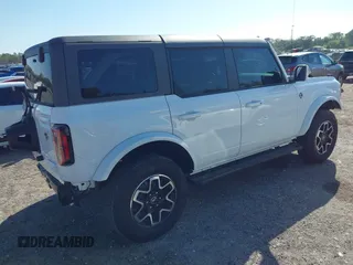 2024 Ford Bronco Outer Banks with VIN 1FMDE8BH6RLB35995, listed as a IAAI auction lot 41712075 with 3,733 mi miles. Bid and sale history available at carsss.com. Image 4.