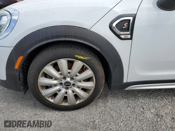 2020 MINI Countryman Cooper S with VIN WMZYW7C07L3L63131, listed as a Copart auction lot 73876194 with 0 mi miles and Non Repairable. Bid and sale history available at carsss.com. Image 12.