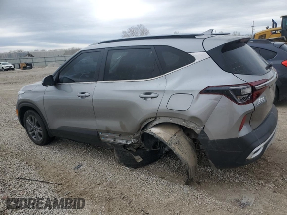 2021 Kia Seltos S z VIN KNDEU2AA3M7148248, wystawiony jako Copart lot #51500265 z przebiegiem 84 898 mil mil oraz Szkoda całkowita • Salvage title. Historia ofert i sprzedaży dostępna na DreamBid. Obrazek 2.