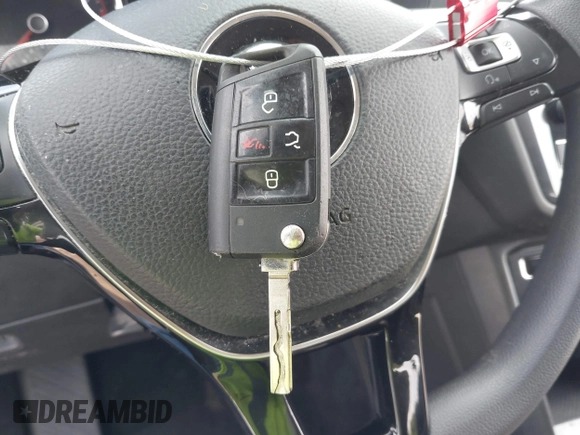 2018 Volkswagen Tiguan S with VIN 3VV1B7AX0JM092116, listed as a IAAI auction lot 42388339 with 103,412 mi miles and . Bid and sale history available at DreamBid. Image 11.