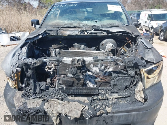 2012 Ram 1500 ST с VIN 1C6RD7FT9CS155605, выставлен на аукционе IAAI как лот 41911524 с пробегом Не указан миль и . История ставок и продаж доступна на DreamBid. Изображение 6.