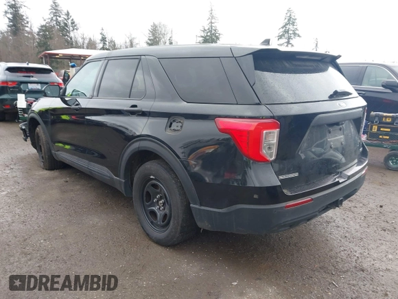 2022 Ford Police Interceptor Utility z VIN 1FM5K8AW2NNA08981, wystawiony jako IAAI lot #41857684 z przebiegiem 22 652 mil mil oraz . Historia ofert i sprzedaży dostępna na DreamBid. Obrazek 3.