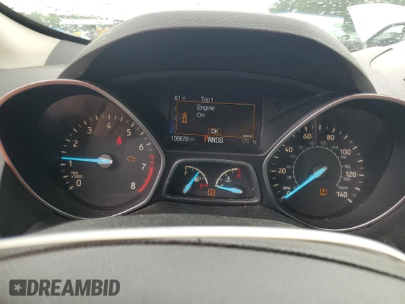 2017 Ford Escape SE z VIN 1FMCU0GD7HUC33240, wystawiony jako Copart lot #59627995 z przebiegiem 105 670 mil mil oraz Czysty tytuł • Clean title. Historia ofert i sprzedaży dostępna na DreamBid. Obrazek 9.