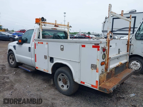 2008 Ford F-350 with VIN 1FDSF30508EB94334, listed as a IAAI auction lot 42244786 with 279,572 mi miles and . Bid and sale history available at DreamBid. Image 3.