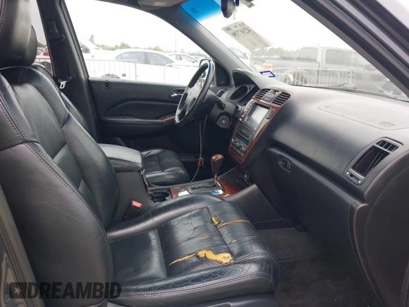 2005 Acura MDX Touring with VIN 2HNYD18925H535215, listed as a IAAI auction lot 42307350 with 247,742 mi miles and . Bid and sale history available at DreamBid. Image 5.