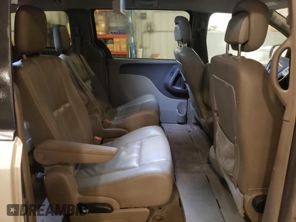 2015 Chrysler Town & Country Touring with VIN 2C4RC1BGXFR644974, listed as a Copart auction lot 53462195 with 179,218 mi miles and Salvage Title. Bid and sale history available at carsss.com. Image 11.