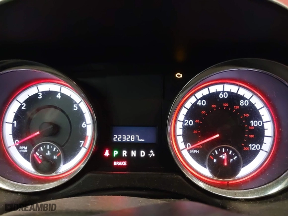 2012 Dodge Grand Caravan SE with VIN 2C4RDGBG7CR288009, listed as a IAAI auction lot 41557118 with 223,287 mi miles. Bid and sale history available at carsss.com. Image 7.