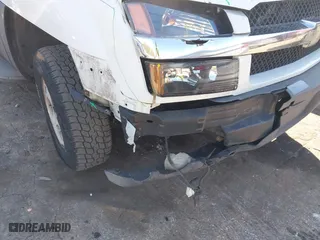 2006 Chevrolet Avalanche LT with VIN 3GNEC12Z66G109038, listed as a IAAI auction lot 41764981 with 260,045 mi miles. Bid and sale history available at carsss.com. Image 12.