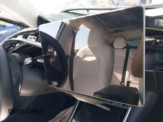 2021 Tesla Model Y Performance z VIN 5YJYGDEF0MF076263, wystawiony jako IAAI lot #42134022 z przebiegiem Nie podano mil oraz . Historia ofert i sprzedaży dostępna na DreamBid. Obrazek 18.