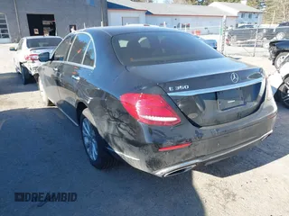 2020 Mercedes-Benz E-Class E 350 with VIN WDDZF8EB6LA755253, listed as a IAAI auction lot 41279643 with 42,780 mi miles. Bid and sale history available at carsss.com. Image 3.