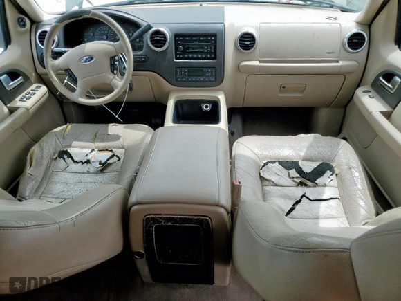 2003 Ford Expedition Eddie Bauer с VIN 1FMFU17L43LB97354, выставлен на аукционе Copart как лот 55065595 с пробегом 312 676 миль миль и Списание • Salvage title. История ставок и продаж доступна на DreamBid. Изображение 8.
