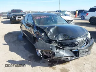 2013 Acura ILX Tech Pkg with VIN 19VDE1F76DE014309, listed as a IAAI auction lot 41593416 with 243,148 mi miles. Bid and sale history available at carsss.com. Image 1.