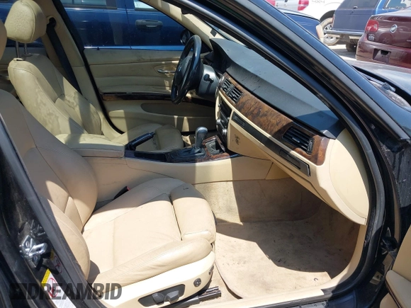 2007 BMW 3 Series 328i with VIN WBAVS13527FX15900, listed as a IAAI auction lot 42047413 with 159,249 mi miles. Bid and sale history available at carsss.com. Image 5.