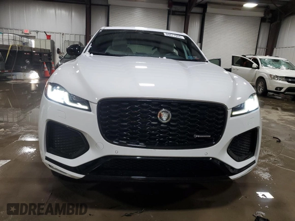 2024 Jaguar F-Pace R-Dynamic S с VIN SADCT2EXXRA736171, выставлен на аукционе Copart как лот 88077055 с пробегом 8 640 миль миль и Списание • Salvage title. История ставок и продаж доступна на DreamBid. Изображение 5.
