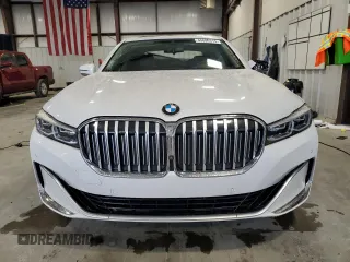 2020 BMW 7 Series 740i with VIN WBA7T2C09LCE11641, listed as a Copart auction lot 45896315 with 39,696 mi miles and Salvage Title. Bid and sale history available at carsss.com. Image 5.
