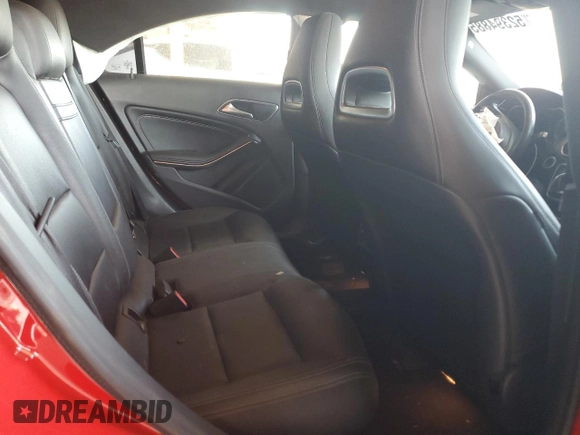2019 Mercedes-Benz CLA 250 z VIN WDDSJ4GB0KN750546, wystawiony jako Copart lot #52394885 z przebiegiem 86 383 mil mil oraz Szkoda całkowita • Salvage title. Historia ofert i sprzedaży dostępna na DreamBid. Obrazek 10.