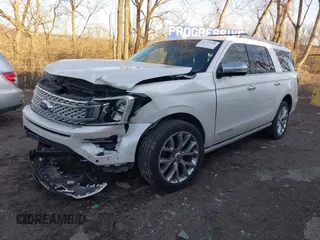 2018 Ford Expedition Max Platinum z VIN 1FMJK1MT3JEA09672, wystawiony jako IAAI lot #41747148 z przebiegiem 126 149 mil mil oraz . Historia ofert i sprzedaży dostępna na DreamBid. Obrazek 17.