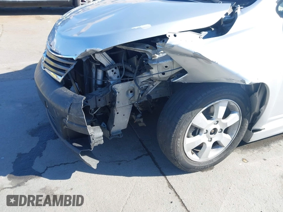2010 Nissan Versa S with VIN 3N1BC1CP2AL377564, listed as a IAAI auction lot 41383636 with 200,798 mi miles and . Bid and sale history available at DreamBid. Image 6.