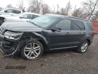2016 Ford Explorer XLT with VIN 1FM5K8D89GGC03268, listed as a IAAI auction lot 41837937 with 175,463 mi miles and . Bid and sale history available at carsss.com. Image 14.