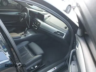 2017 BMW 5 Series 540i with VIN WBAJE5C38HG915154, listed as a IAAI auction lot 41572287 with 87,549 mi miles and . Bid and sale history available at carsss.com. Image 5.