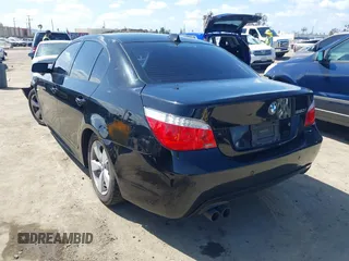 2008 BMW 5 Series 550i with VIN WBANW53598CT53966, listed as a IAAI auction lot 41947937 with 177,610 mi miles. Bid and sale history available at carsss.com. Image 3.