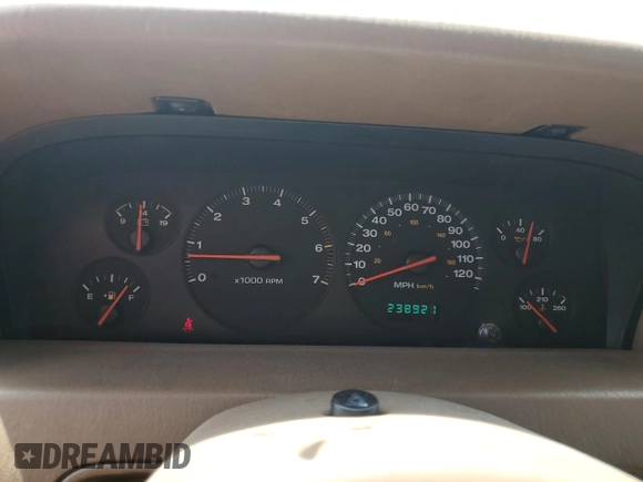 2000 Jeep Grand Cherokee Limited z VIN 1J4GW58N0YC272532, wystawiony jako Copart lot #57524225 z przebiegiem 238 921 mil mil oraz Szkoda całkowita • Salvage title. Historia ofert i sprzedaży dostępna na DreamBid. Obrazek 9.