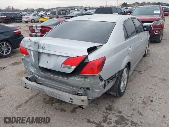 2012 Toyota Avalon z VIN 4T1BK3DB7CU453850, wystawiony jako IAAI lot #41425863 z przebiegiem 142 623 mil mil oraz . Historia ofert i sprzedaży dostępna na DreamBid. Obrazek 4.