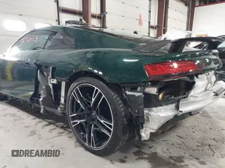 2021 Audi R8 z VIN WUAKBAFX3M7900923, wystawiony jako IAAI lot #41248773 z przebiegiem 7 048 mil mil oraz . Historia ofert i sprzedaży dostępna na DreamBid. Obrazek 20.