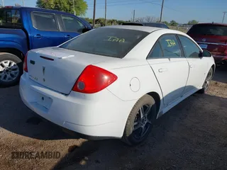 2010 Pontiac G6 w/1SB with VIN 1G2ZA5EB2A4103396, listed as a IAAI auction lot 42014797 with 1 mi miles. Bid and sale history available at carsss.com. Image 4.