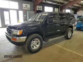 1998 Toyota 4Runner SR5 z VIN JT3GN86R7W0081418, wystawiony jako Copart lot #52148995 z przebiegiem 356 643 mil mil oraz Czysty tytuł • Clean title. Historia ofert i sprzedaży dostępna na DreamBid. Obrazek 1.