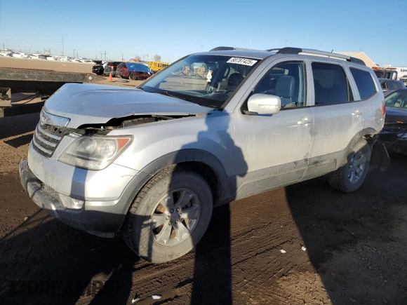 2009 Kia Borrego LX with VIN KNDJH741995032986, listed as a Copart auction lot 88787425 with 121,667 mi miles and Salvage Title. Bid and sale history available at carsss.com. Image 1.