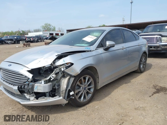 2017 Ford Fusion SE z VIN 3FA6P0HD0HR129175, wystawiony jako IAAI lot #42126532 z przebiegiem 120 424 mil mil oraz . Historia ofert i sprzedaży dostępna na DreamBid. Obrazek 17.