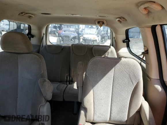 2011 Kia Sedona LX with VIN KNDMG4C7XB6389341, listed as a Copart auction lot 52114875 with 213,916 mi miles and Clean Title. Bid and sale history available at carsss.com. Image 10.