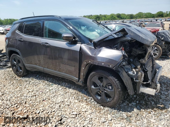 2020 Jeep Compass Altitude z VIN 3C4NJCBB3LT229797, wystawiony jako Copart lot #53232995 z przebiegiem Nie podano mil oraz Szkody całkowita. Historia ofert i sprzedaży dostępna na DreamBid. Obrazek 4.