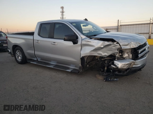 2019 Chevrolet Silverado 1500 RST with VIN 1GCRWDED1KZ273438, listed as a Copart auction lot 88304025 with 90,035 mi miles and Salvage Title. Bid and sale history available at carsss.com. Image 4.