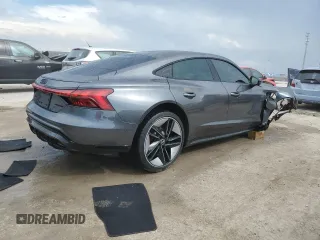 2022 Audi RS e-tron GT z VIN WAUAHBFW4N7902313, wystawiony jako Copart lot #55282983 z przebiegiem 125 mil mil oraz . Historia ofert i sprzedaży dostępna na DreamBid. Obrazek 3.