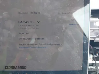 2022 Tesla Model Y Long Range z VIN 7SAYGDEE3NF455544, wystawiony jako IAAI lot #42123963 z przebiegiem 23 882 mil mil oraz . Historia ofert i sprzedaży dostępna na DreamBid. Obrazek 7.