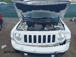 2017 Jeep Patriot Latitude with VIN 1C4NJPFB2HD183099, listed as a IAAI auction lot 42566972 with 99,360 mi miles and . Bid and sale history available at DreamBid. Image 10.