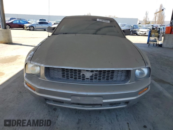 2009 Ford Mustang with VIN 1ZVHT80N295139306, listed as a Copart auction lot 47504065 with 184,947 mi miles and Clean Title. Bid and sale history available at carsss.com. Image 5.
