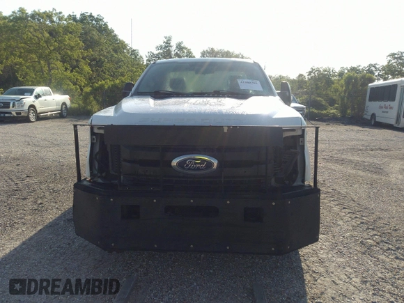2017 Ford Super Duty F-250 SRW XLT with VIN 1FTBF2BT9HEC33223, listed as a IAAI auction lot 41980301 with 338,522 mi miles. Bid and sale history available at carsss.com. Image 12.