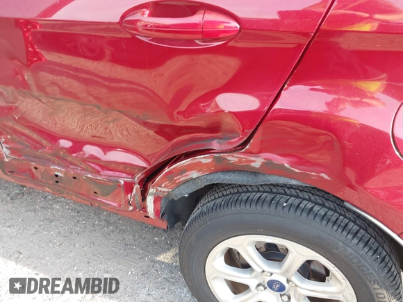 2020 Ford EcoSport SE z VIN MAJ3S2GE6LC365456, wystawiony jako IAAI lot #42084581 z przebiegiem 10 286 mil mil oraz . Historia ofert i sprzedaży dostępna na DreamBid. Obrazek 6.