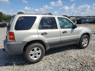 2005 Ford Escape XLT with VIN 1FMYU03115KB27374, listed as a Copart auction lot 72568654 with Not Provided miles and Salvage Title. Bid and sale history available at carsss.com. Image 3.