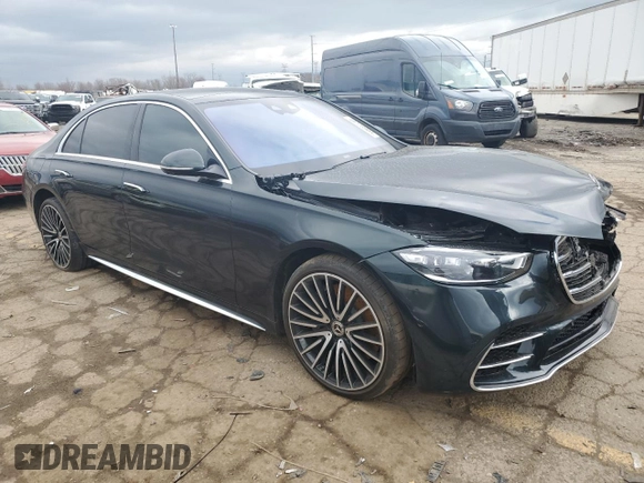 2021 Mercedes-Benz S 580 with VIN W1K6G7GB6MA042104, listed as a Copart auction lot 49778905 with 13,535 mi miles and Salvage Title. Bid and sale history available at DreamBid. Image 4.