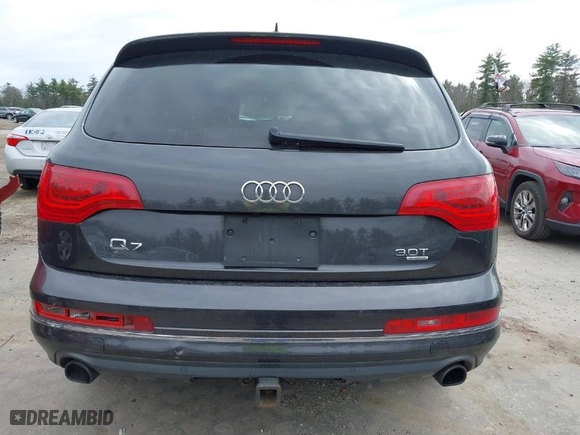 2014 Audi Q7 3.0T Premium Plus with VIN WA1LGAFE6ED013850, listed as a IAAI auction lot 41954771 with 131,387 mi miles. Bid and sale history available at carsss.com. Image 16.