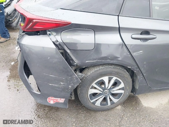 2017 Toyota Prius Prime Plus with VIN JTDKARFP9H3059671, listed as a IAAI auction lot 41813134 with 187,695 mi miles. Bid and sale history available at carsss.com. Image 6.