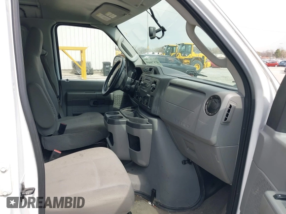 2014 Ford Econoline Cargo Super Duty Commercial with VIN 1FTSE3ELXEDA25101, listed as a IAAI auction lot 41876669 with 221,683 mi miles and . Bid and sale history available at carsss.com. Image 5.