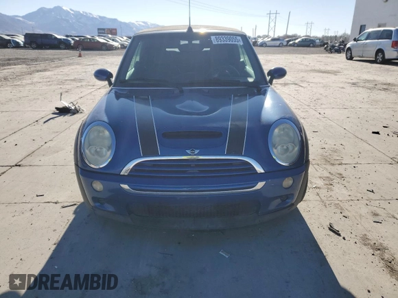 2007 MINI Convertible S z VIN WMWRH33547TL94410, wystawiony jako Copart lot #89339055 z przebiegiem 124 433 mil mil oraz Szkoda całkowita • Salvage title. Historia ofert i sprzedaży dostępna na DreamBid. Obrazek 5.