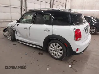 2019 MINI Countryman Cooper S with VIN WMZYT5C57K3G92681, listed as a IAAI auction lot 41765798 with 40,899 mi miles. Bid and sale history available at carsss.com. Image 3.