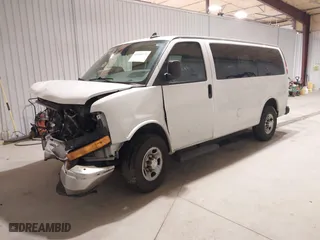 2019 Chevrolet Express Passenger LS with VIN 1GAWGEFG4K1200151, listed as a IAAI auction lot 41540721 with 111,873 mi miles. Bid and sale history available at carsss.com. Image 17.