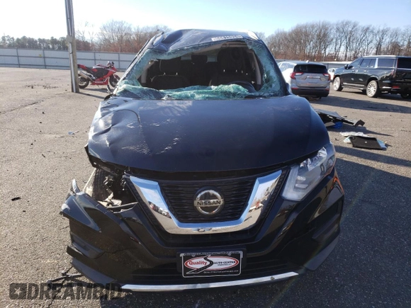 2018 Nissan Rogue SV with VIN KNMAT2MV9JP563179, listed as a Copart auction lot 86815994 with 81,281 mi miles and Clean Title. Bid and sale history available at carsss.com. Image 5.